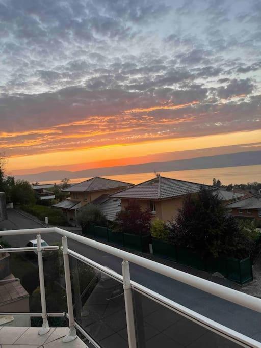 Magnifique Appart Renove Evian Duplex Vue Lac 8 Pers Exterior photo